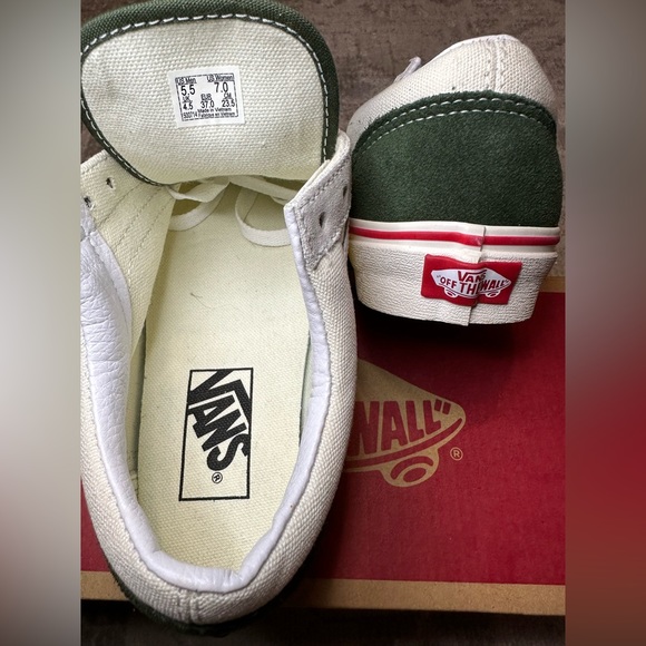 NWOT - VANS U-Style 36 Retro Sport - UNISEX (discontinued color) - Picture 5 of 5